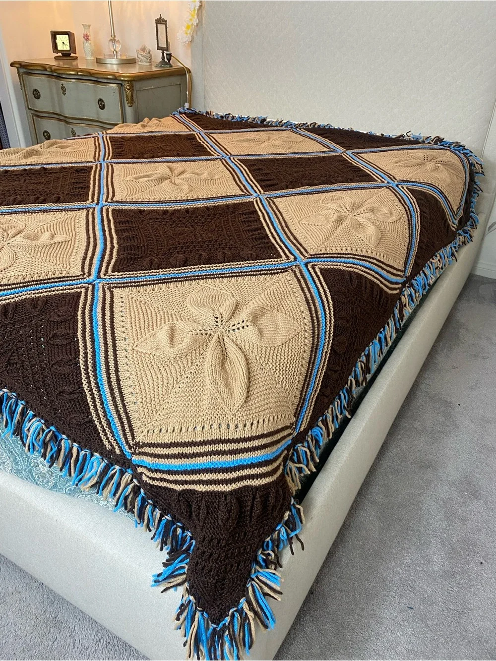 Vintage 79s handmade knit Afghan blanket brown blue raised leaf Counterpane